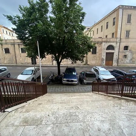 - Umberto I *
